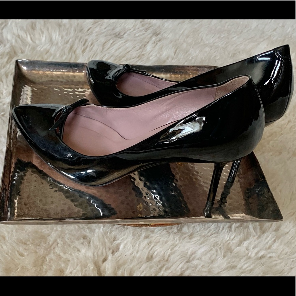 Gucci Black Patent Leather Pumps